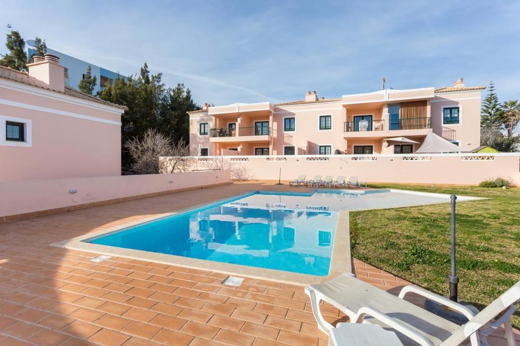 Delfimar Suite Alvor Apartment Екстериор снимка